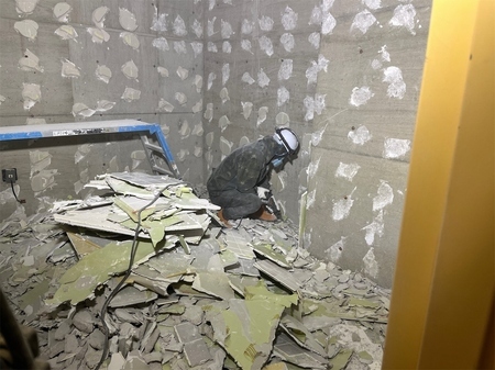 内部解体状況写真1